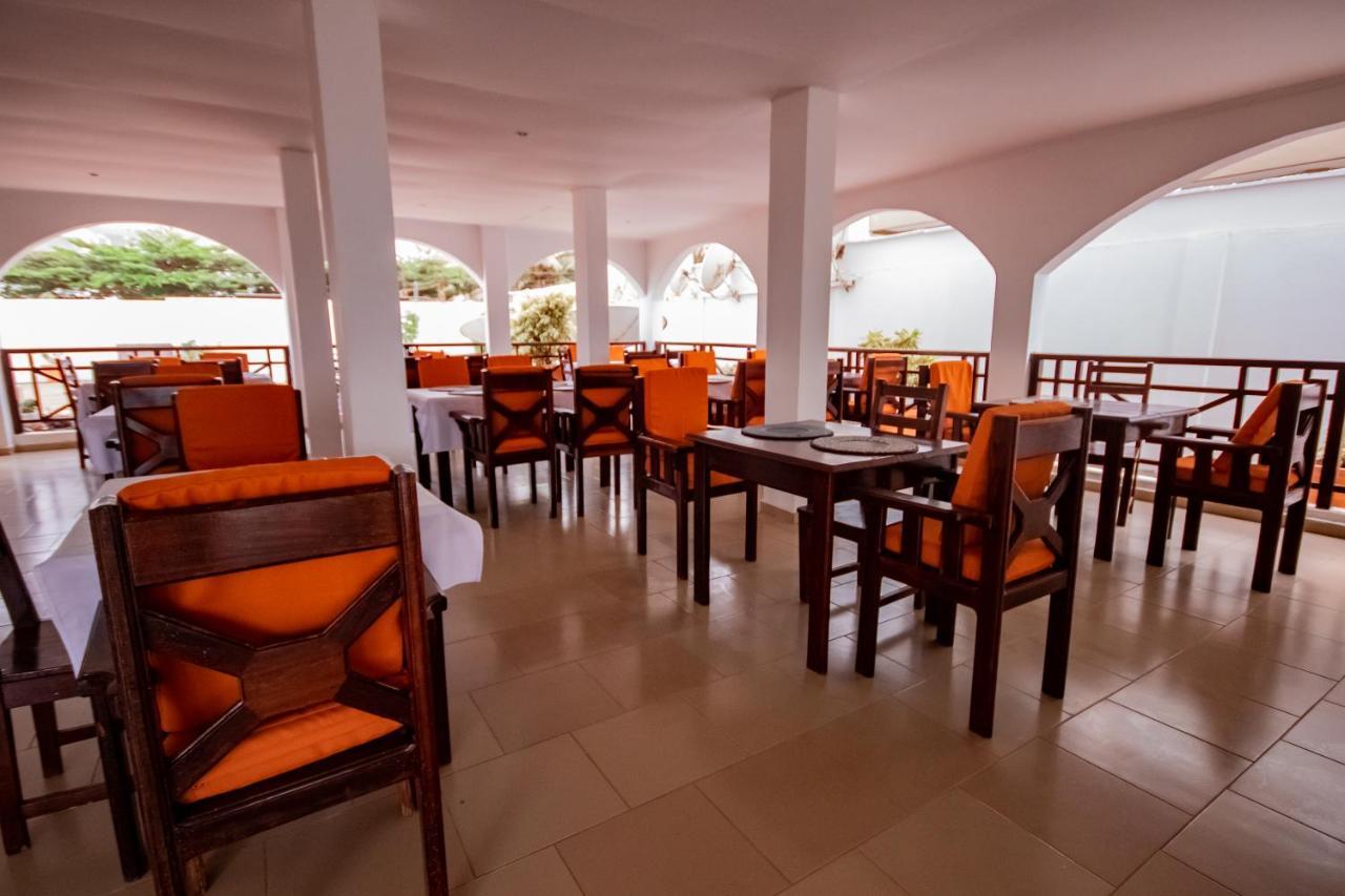 Harmony Resort Boutique Hotel Banjul Exterior photo