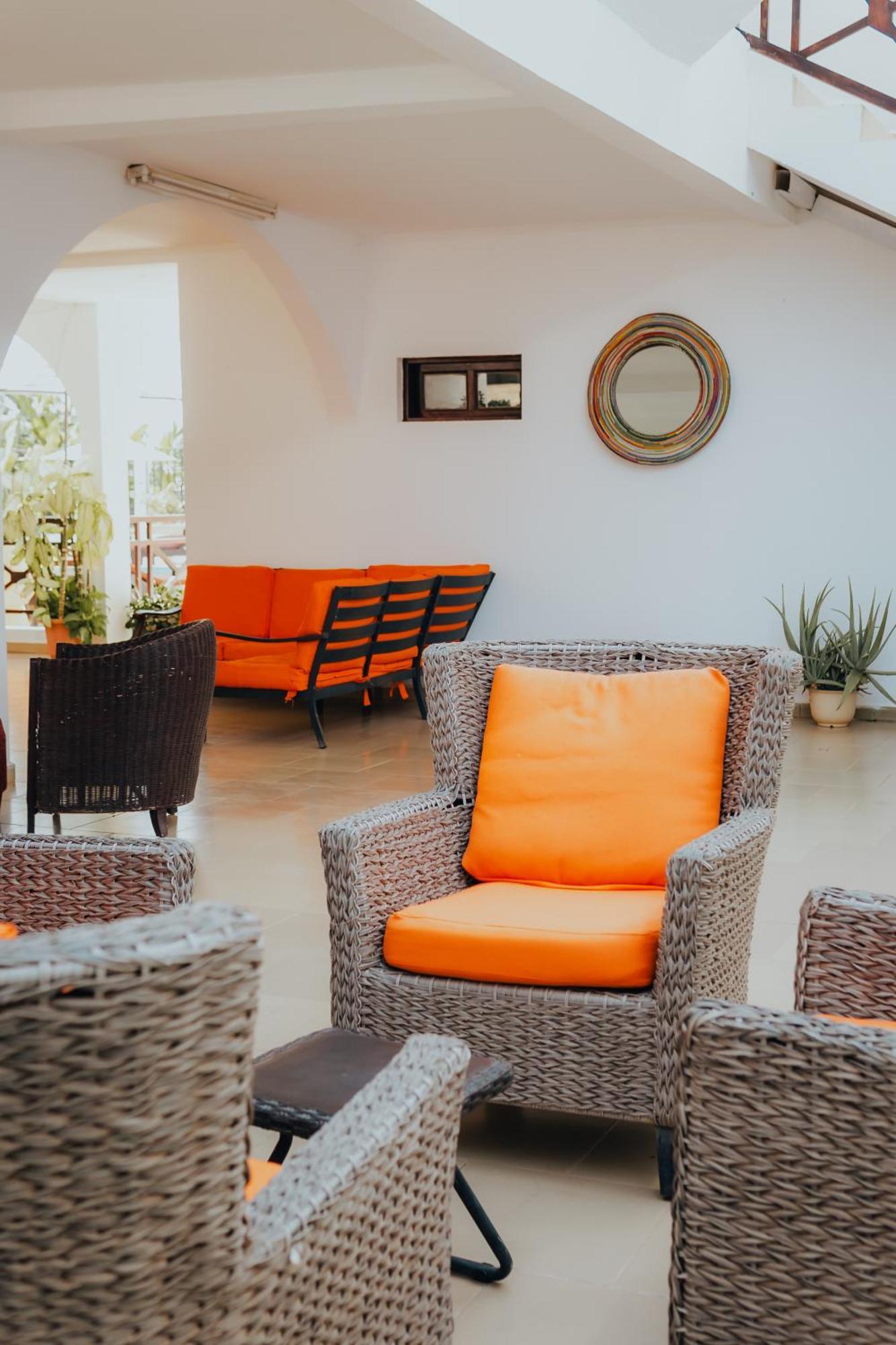 Harmony Resort Boutique Hotel Banjul Exterior photo