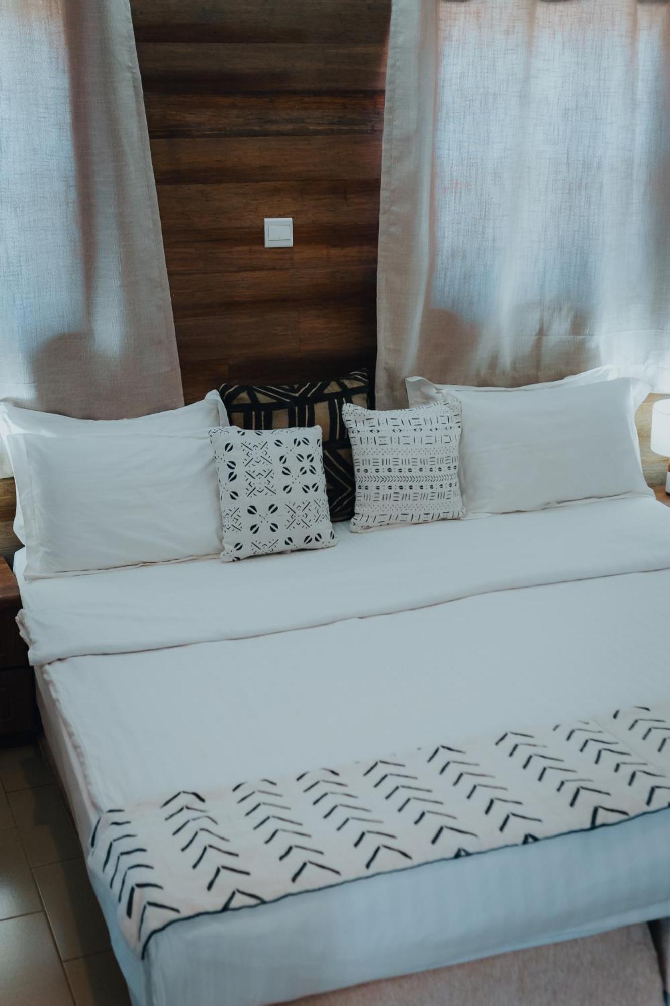Harmony Resort Boutique Hotel Banjul Exterior photo